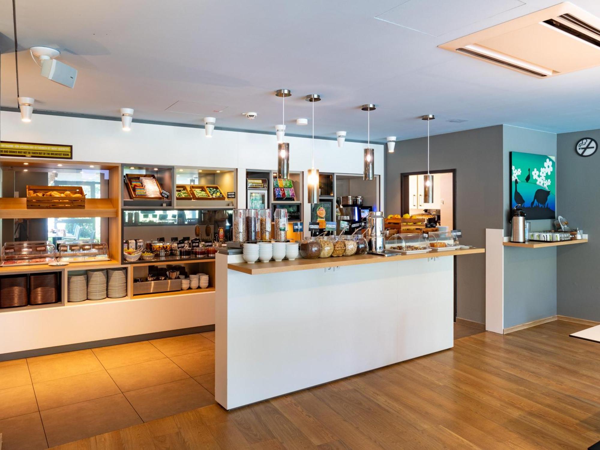 B&B Hotel Goettingen-City Εξωτερικό φωτογραφία